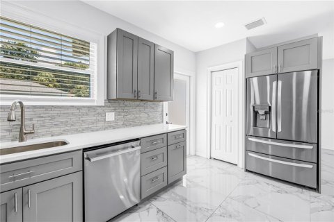 Villa ou maison à vendre à Saint Petersburg, Floride: 3 chambres, 141.49 m2 № 2235898 - photo 3