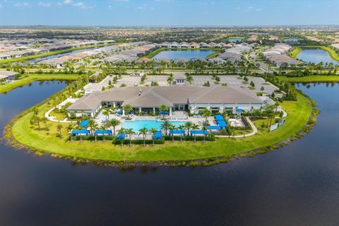 Casa en venta en Port St. Lucie, Florida, 3 dormitorios, 198.44 m2 № 2315704 - foto 26
