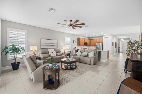 Casa en venta en Port St. Lucie, Florida, 3 dormitorios, 198.44 m2 № 2315704 - foto 10