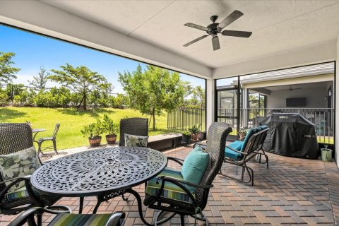 Casa en venta en Port St. Lucie, Florida, 3 dormitorios, 198.44 m2 № 2315704 - foto 18