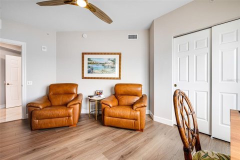 Condo in Fort Myers, Florida, 3 bedrooms  № 1609901 - photo 23
