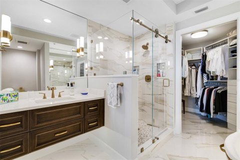 Condo in Fort Myers, Florida, 3 bedrooms  № 1609901 - photo 18