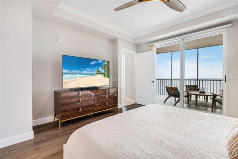 Condo in Fort Myers, Florida, 3 bedrooms  № 1609901 - photo 16