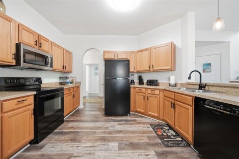 Villa ou maison à vendre à Davenport, Floride: 5 chambres, 221.2 m2 № 2310424 - photo 12