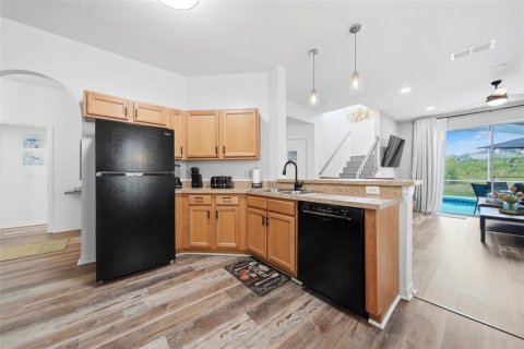 Villa ou maison à vendre à Davenport, Floride: 5 chambres, 221.2 m2 № 2310424 - photo 10