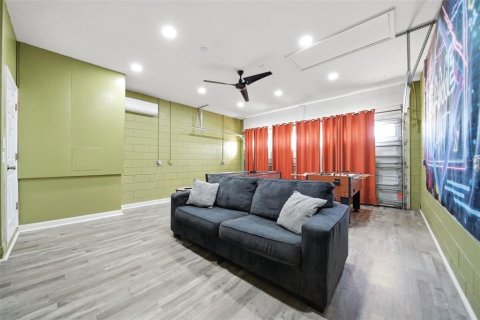 Villa ou maison à vendre à Davenport, Floride: 5 chambres, 221.2 m2 № 2310424 - photo 27