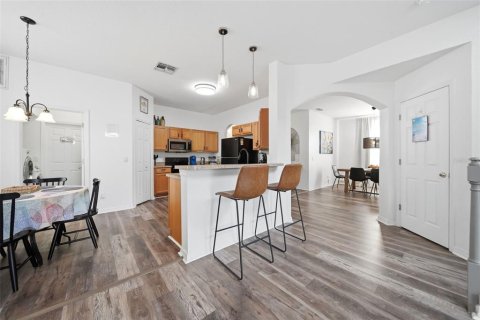 Villa ou maison à vendre à Davenport, Floride: 5 chambres, 221.2 m2 № 2310424 - photo 13