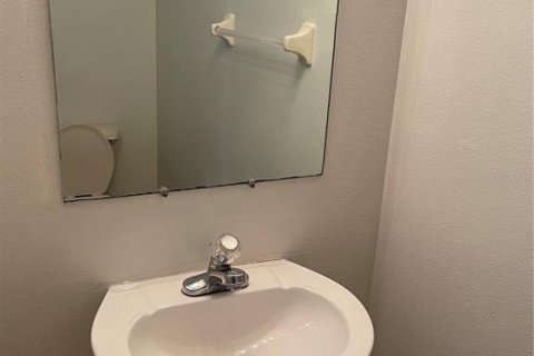 Touwnhouse à louer à Tampa, Floride: 2 chambres, 149.2 m2 № 2156420 - photo 9
