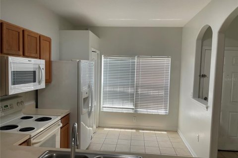 Touwnhouse à louer à Tampa, Floride: 2 chambres, 149.2 m2 № 2156420 - photo 5
