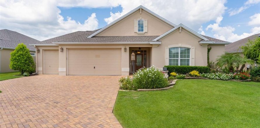 Casa en The Villages, Florida 3 dormitorios, 203.64 m2 № 2203633