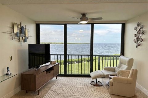 Copropriété à vendre à Port Richey, Floride: 2 chambres, 95.22 m2 № 2259159 - photo 2