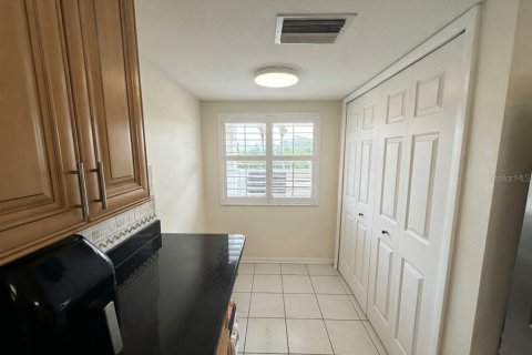 Copropriété à vendre à Port Richey, Floride: 2 chambres, 95.22 m2 № 2259159 - photo 11