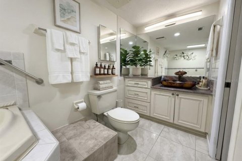 Copropriété à vendre à Port Richey, Floride: 2 chambres, 95.22 m2 № 2259159 - photo 20