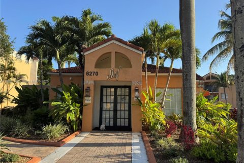 Copropriété à vendre à Hialeah, Floride: 2 chambres, 88.26 m2 № 1939518 - photo 4