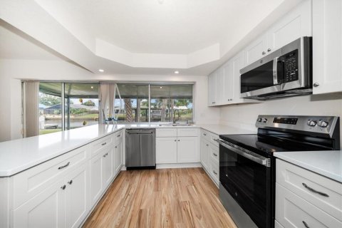 Casa en venta en Apollo Beach, Florida, 3 dormitorios, 147.71 m2 № 1813225 - foto 18