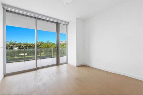 Condo in Key Biscayne, Florida, 4 bedrooms № 2082299 - photo 13