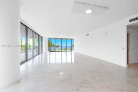 Condo in Key Biscayne, Florida, 4 bedrooms № 2082299 - photo 6
