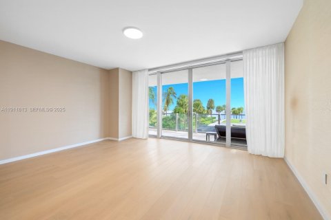 Condo in Key Biscayne, Florida, 4 bedrooms № 2082299 - photo 7