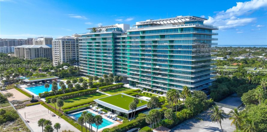 Condo in Key Biscayne, Florida, 4 bedrooms № 2082299