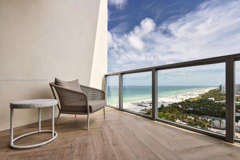 Condo in Miami Beach, Florida № 1957553 - photo 2