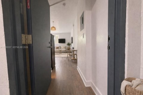 Appartement à louer à Miami, Floride: 2949.65 m2 № 2058908 - photo 12