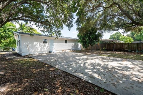 Villa ou maison à vendre à Miami Gardens, Floride: 3 chambres, 91.79 m2 № 1895766 - photo 14