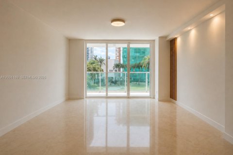 Condo in Miami, Florida, 2 bedrooms № 2078388