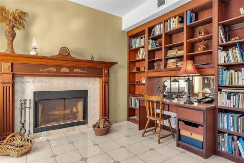 Купить виллу или дом в Майами-Бич, Флорида 5 спален, 558.44м2, № 1755891 - фото 15