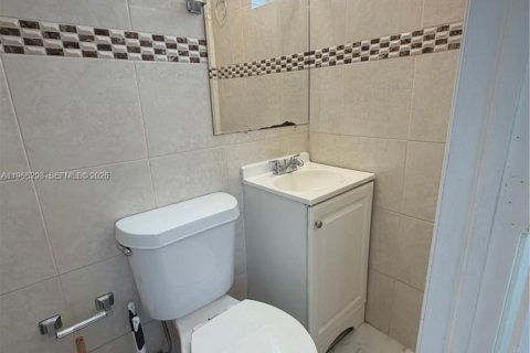 Appartement à louer à Hallandale Beach, Floride: 27.87 m2 № 2028118 - photo 12