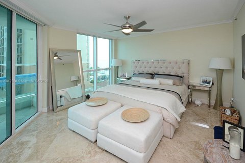 Condominio en alquiler en Fort Lauderdale, Florida, 2 dormitorios, 176.98 m2 № 1939810 - foto 16