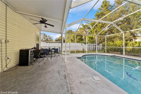 Casa en venta en Tampa, Florida, 4 dormitorios, 138.98 m2 № 1843911 - foto 11