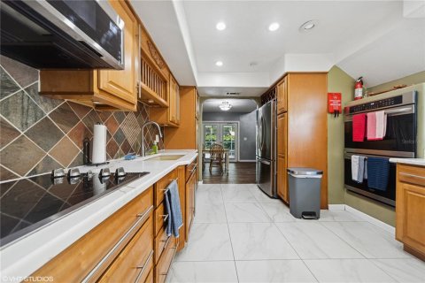 Casa en venta en Tampa, Florida, 4 dormitorios, 138.98 m2 № 1843911 - foto 14