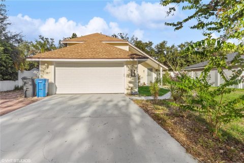Casa en venta en Tampa, Florida, 4 dormitorios, 138.98 m2 № 1843911 - foto 19