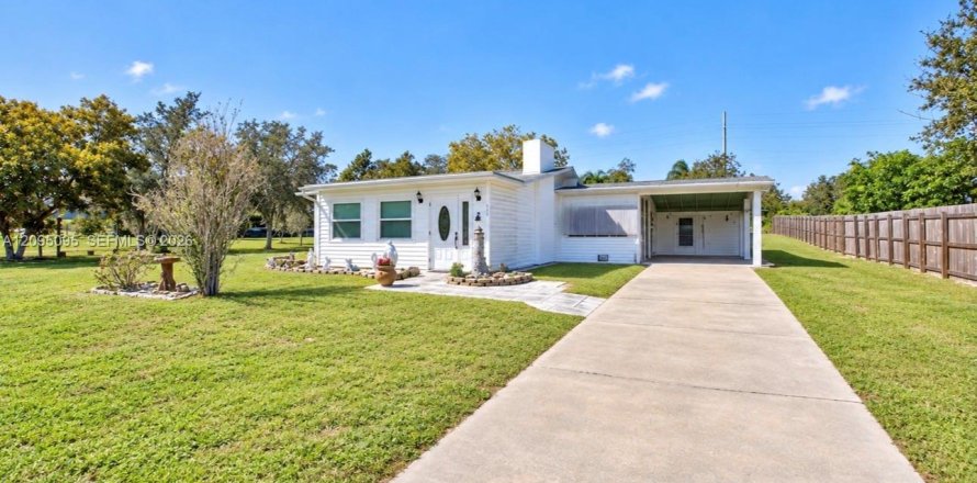 Villa ou maison à Lake Placid, Floride 2 chambres № 2390075