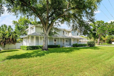 House in Palmetto, Florida 3 bedrooms, 292.64 sq.m. № 2330171 - photo 5