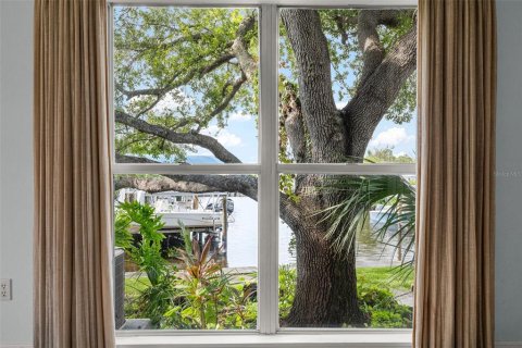 House in Palmetto, Florida 3 bedrooms, 292.64 sq.m. № 2330171 - photo 21