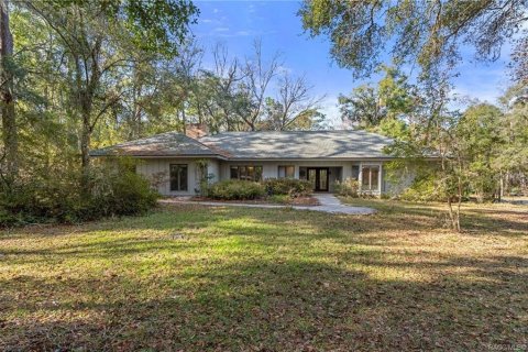 Casa en venta en Brooksville, Florida, 3 dormitorios, 242.1 m2 № 1520855 - foto 1