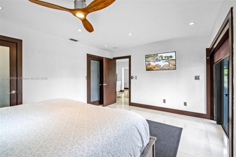 Townhouse in Miami, Florida 3 bedrooms, 109.9 sq.m. № 1944092 - photo 30