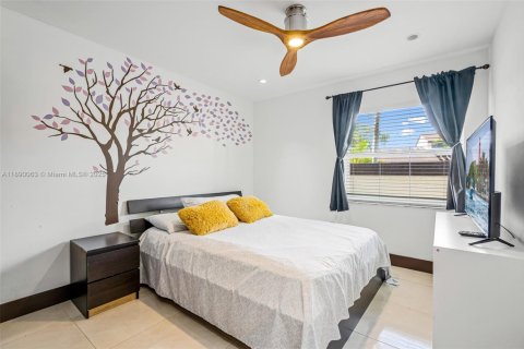 Townhouse in Miami, Florida 3 bedrooms, 109.9 sq.m. № 1944092 - photo 20