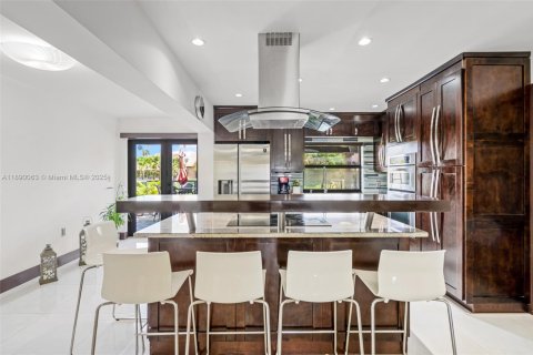 Townhouse in Miami, Florida 3 bedrooms, 109.9 sq.m. № 1944092 - photo 9