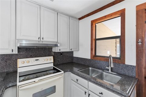 Снять в аренду виллу или дом в Тампа, Флорида 1 комната, 131.55м2, № 2105635 - фото 10