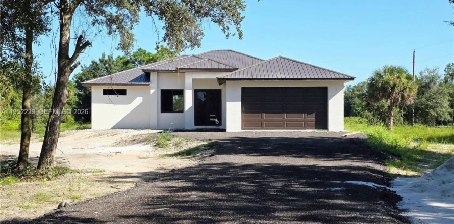 Дом в Клуистон, Флорида 3 спальни, 141.77м2 № 2006603