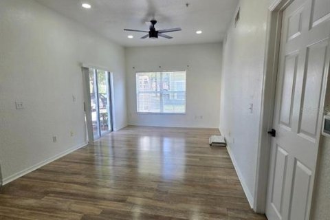 Condo in Kissimmee, Florida, 4 bedrooms  № 2314122 - photo 17