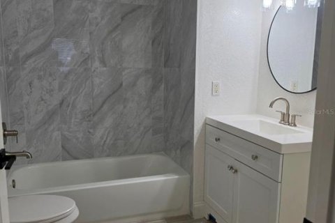 Condo in Kissimmee, Florida, 4 bedrooms  № 2314122 - photo 15