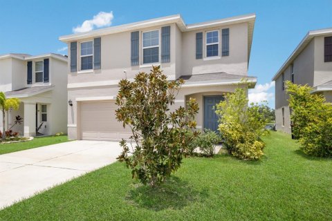 Casa en venta en Bradenton, Florida, 5 dormitorios, 225.57 m2 № 1872917 - foto 1