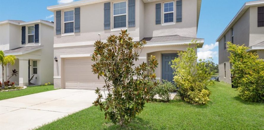 Casa en Bradenton, Florida 5 dormitorios, 225.57 m2 № 1872917