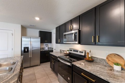 Casa en venta en Bradenton, Florida, 5 dormitorios, 225.57 m2 № 1872917 - foto 10