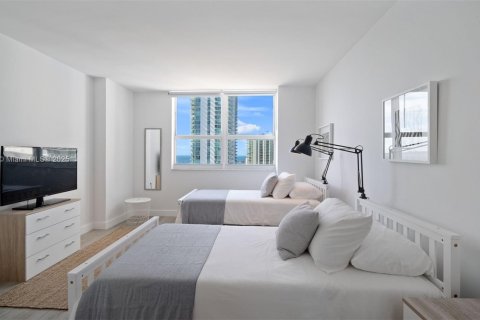 Купить кондоминиум в Майами, Флорида 2 спальни, 105.91м2, № 2018514 - фото 17