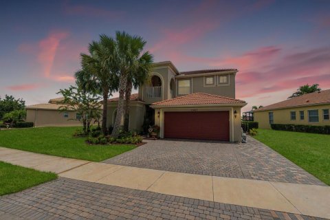 Villa ou maison à Port St. Lucie, Floride 5 chambres, 322.84 m2 № 2357474