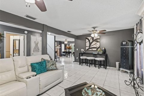 Casa en venta en Orlando, Florida, 4 dormitorios, 203.92 m2 № 1844566 - foto 11